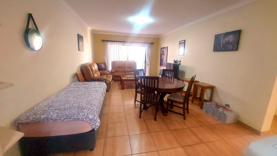 2 Bedroom Property for Sale in Gateway Manor North West